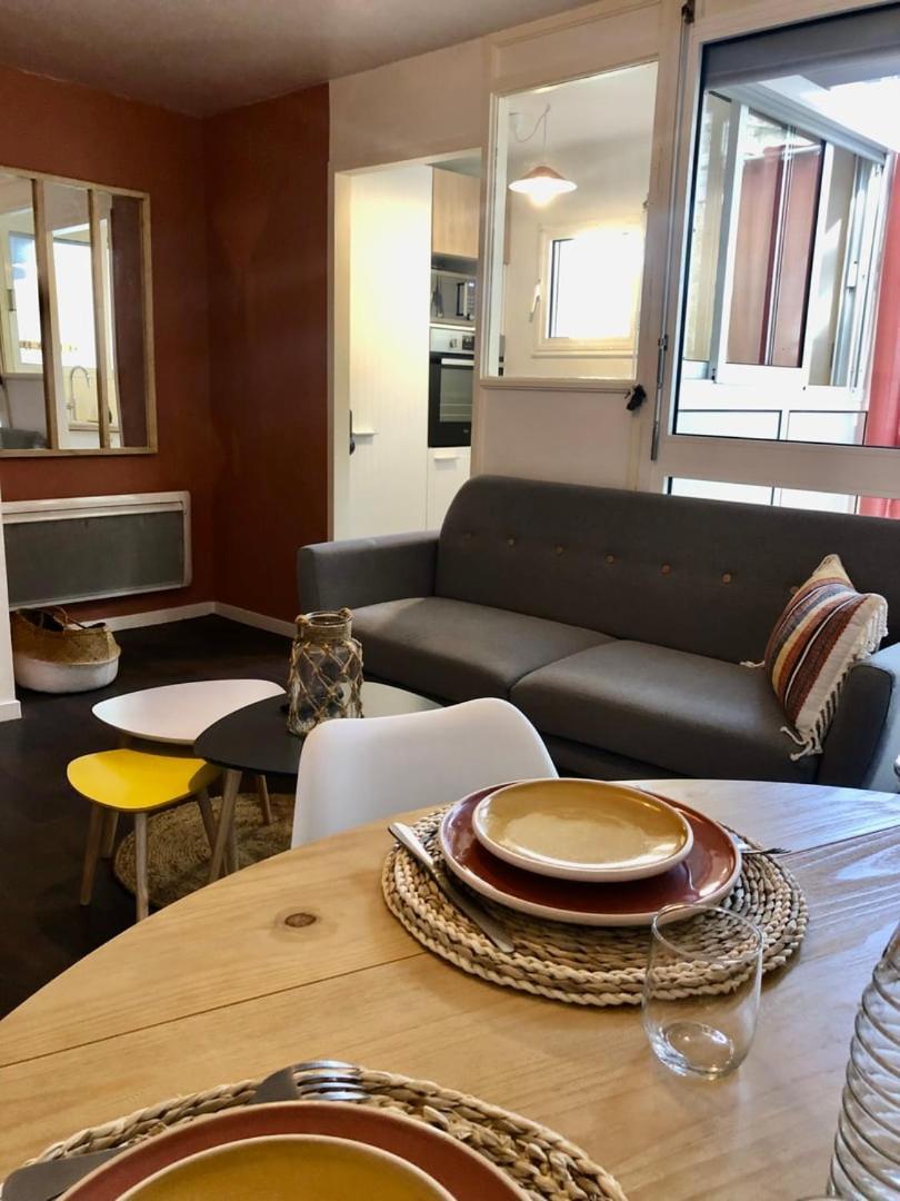Apartament Le Carnot: City Centre With Parking Space Poitiers Zewnętrze zdjęcie